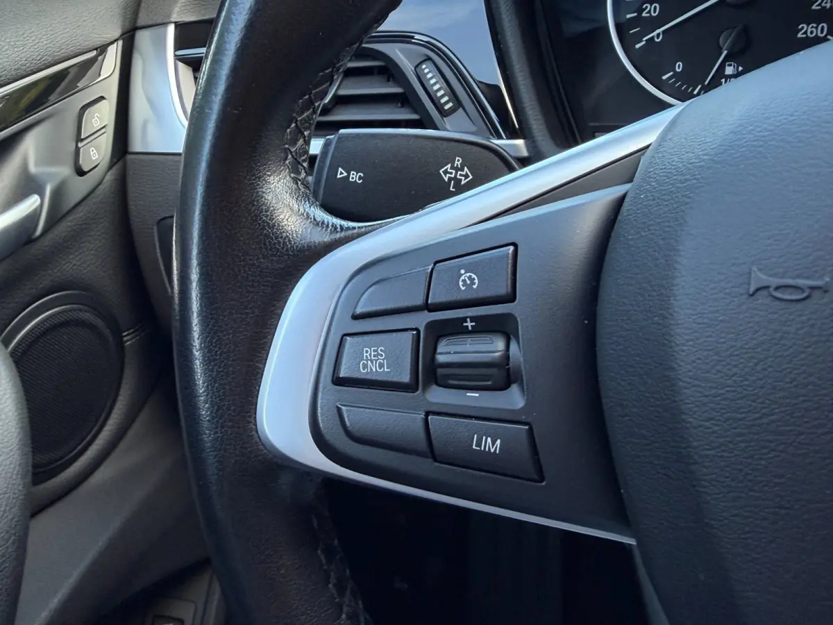 SDrive18i High Executive Xenon Navi Trekh. Cruise