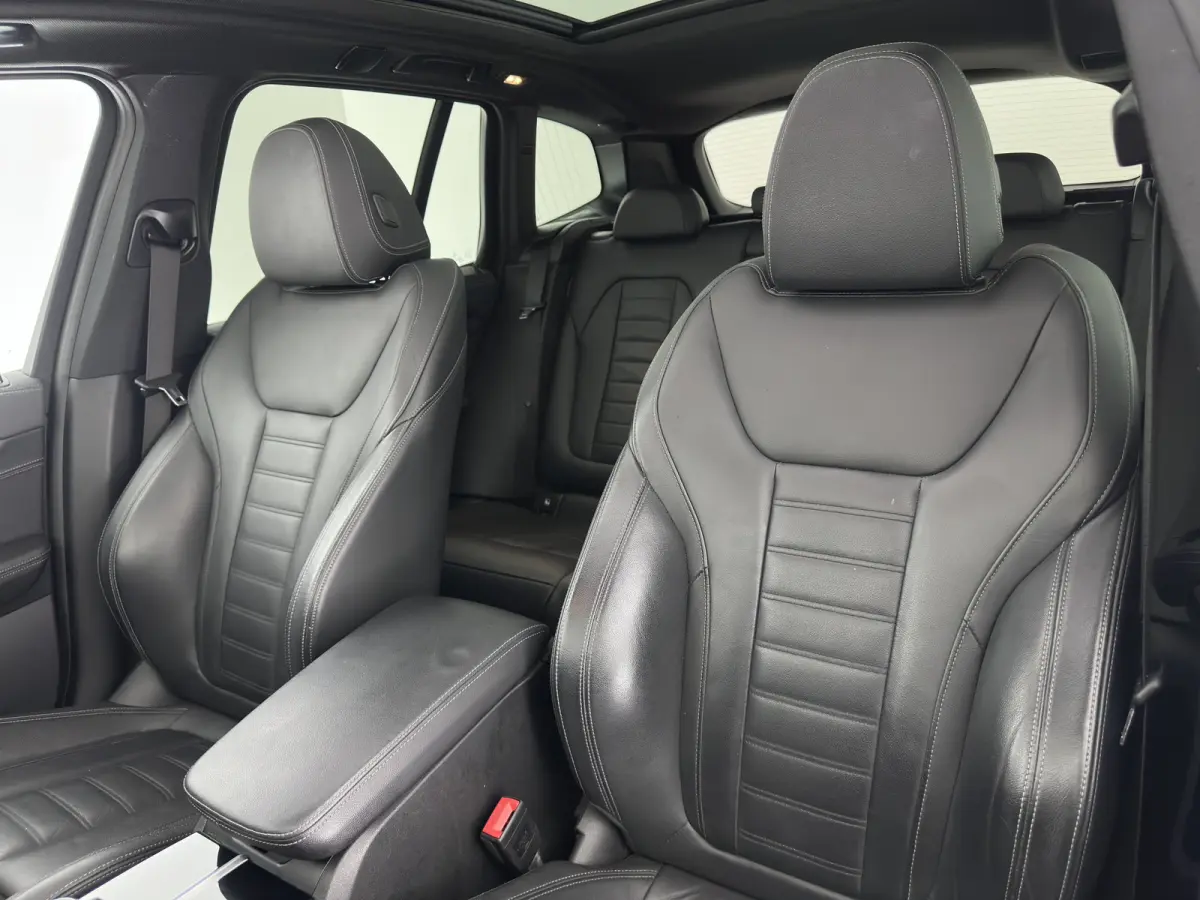 High Executive 80 kWh [ 3-Fase-11kW ] {SoH-97%} (INCL-BTW) Aut. *PANO | LEATHER | HARMAN/KARDON | ADAPTIVE-CRUISE | FULL-LED | BLIND-SPOT | MEMORY-PACK | DIGI-COCKPIT | HEATED-SPORTSEATS | K