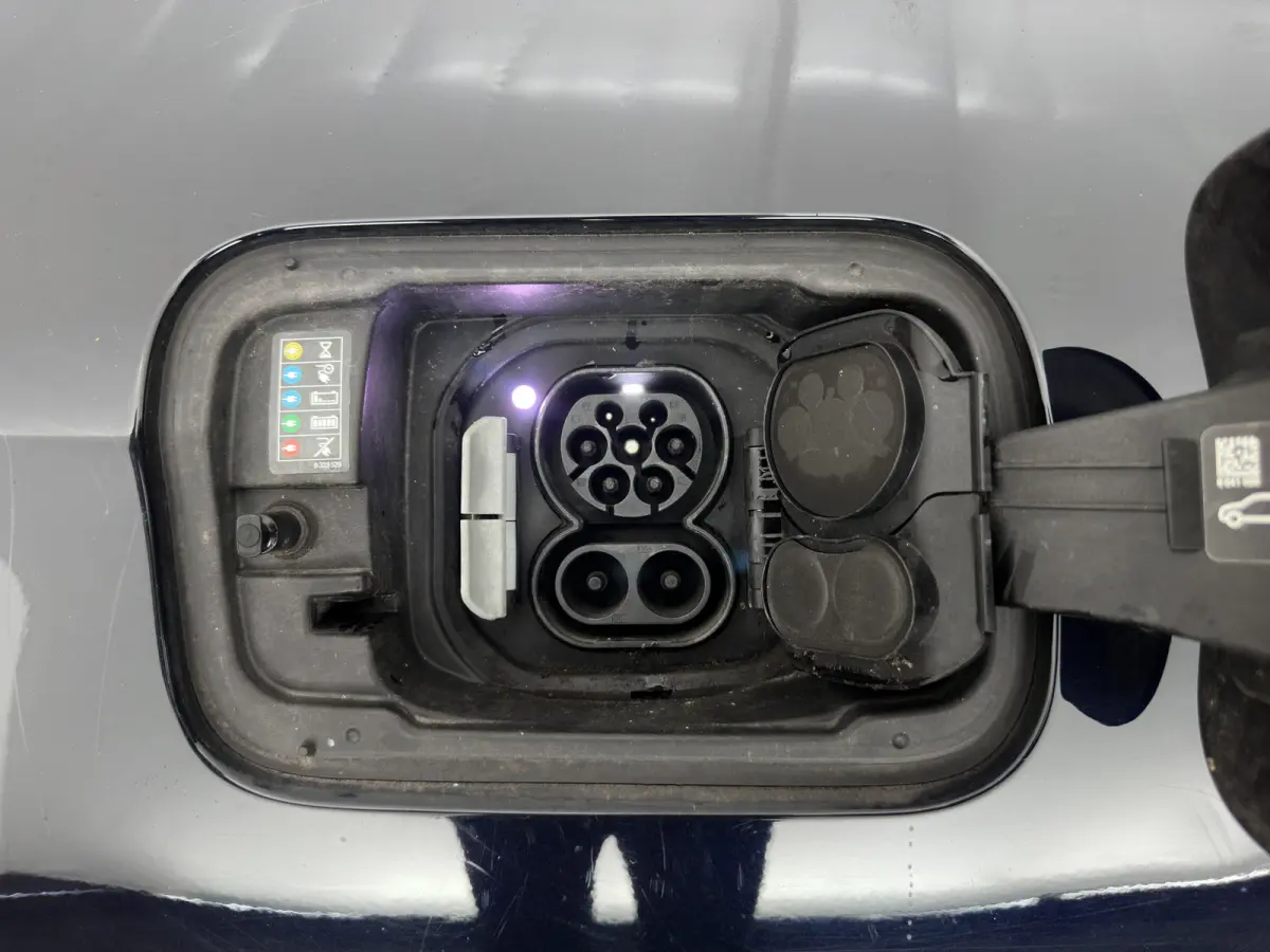 High Executive 80 kWh [ 3-Fase-11kW ] {SoH-97%} (INCL-BTW) Aut. *PANO | LEATHER | HARMAN/KARDON | ADAPTIVE-CRUISE | FULL-LED | BLIND-SPOT | MEMORY-PACK | DIGI-COCKPIT | HEATED-SPORTSEATS | K