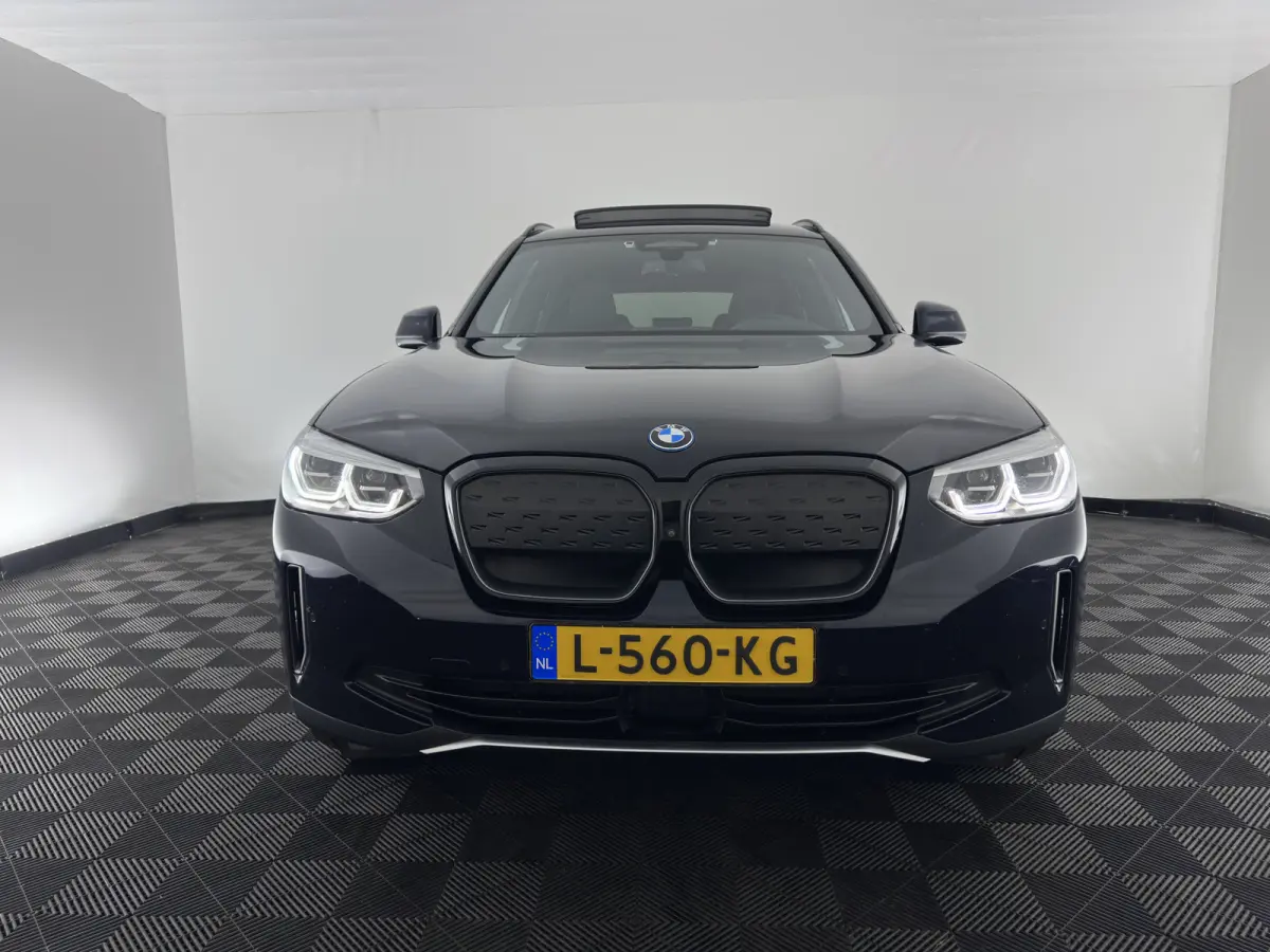 High Executive 80 kWh (INCL-BTW) *AUT | PANO | LEATHER SPORT | ADAPTIVE-CRUISE | FULL-LED | BLIND-SPOT | MEMORY-PACK | DIGI-COCKPIT | HEATED-COMFORTSEATS | KEYLESS | CAMERA | DAB+ | TOWBAR |