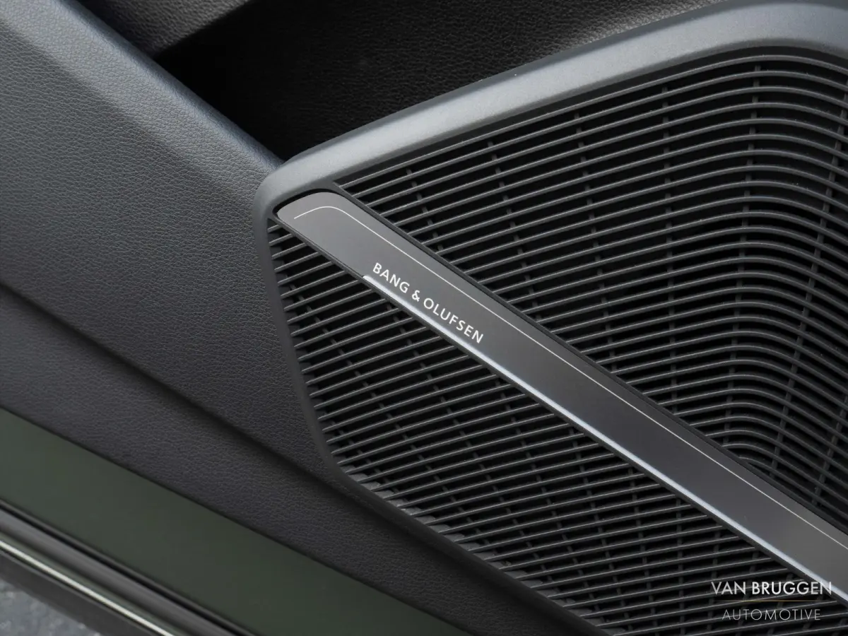 55 TFSI e S-Line Pano Luchtv Trekh Massage B&O BTW Head-up