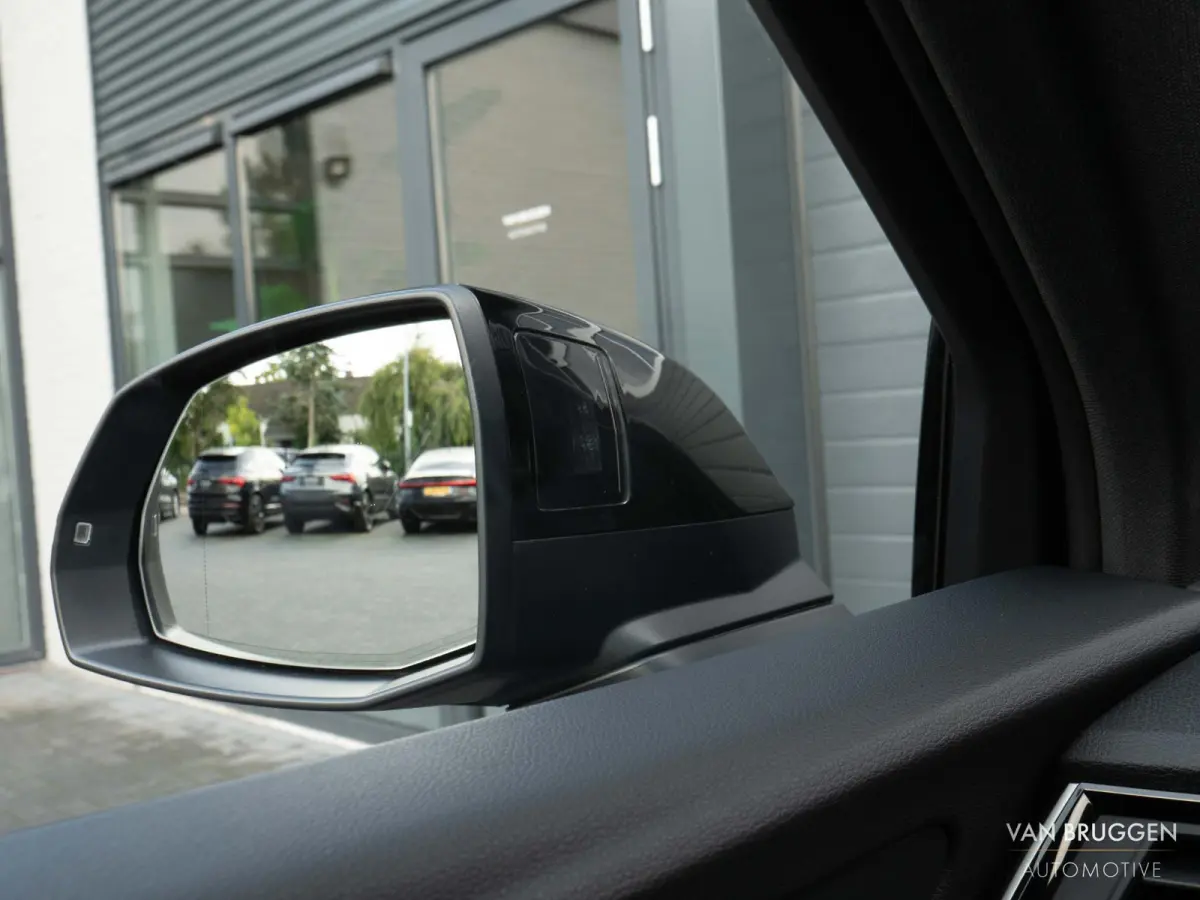 55 TFSI e S-Line Pano Luchtv Trekh Massage B&O BTW Head-up