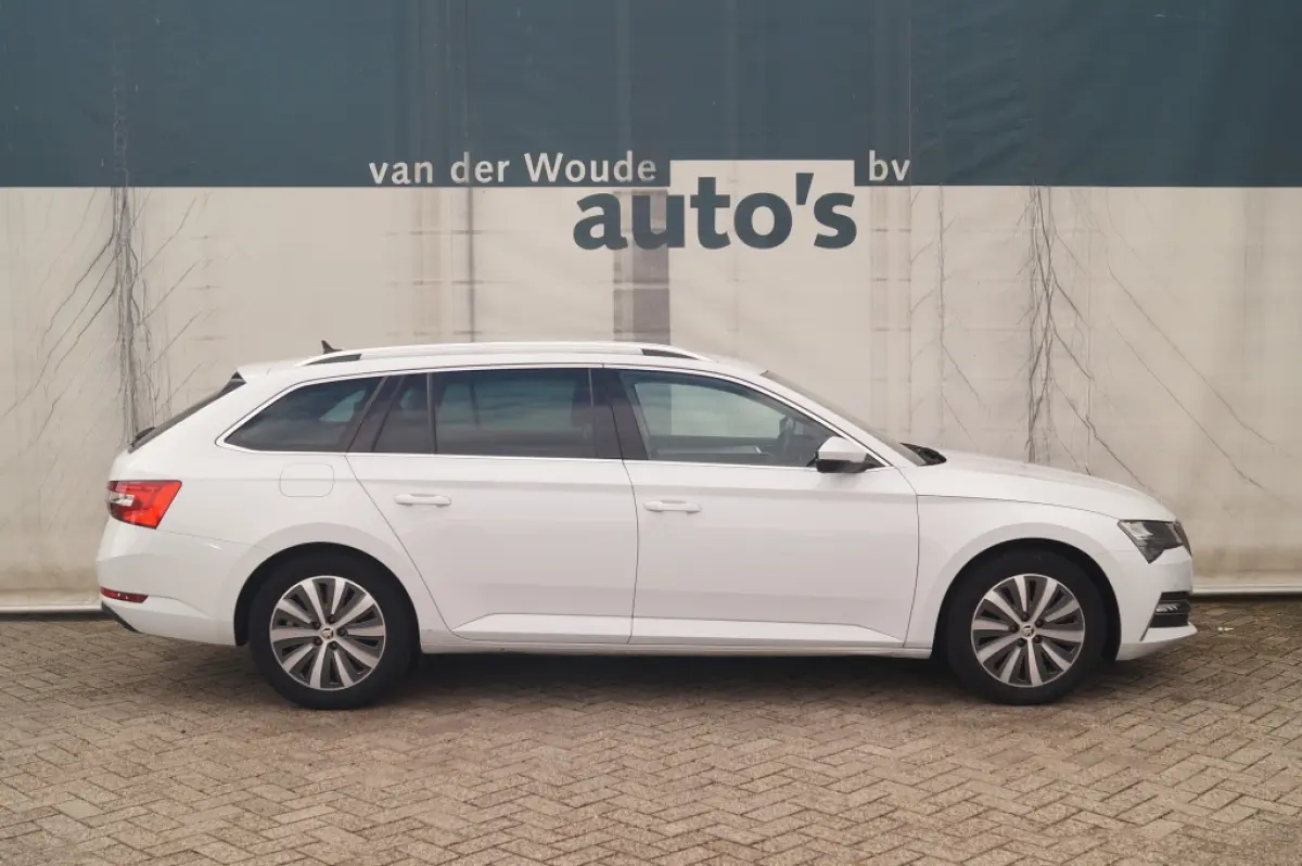 1.4 TSI iV PHEV Business Edition -NAVI-ECC-TREKHAAK-