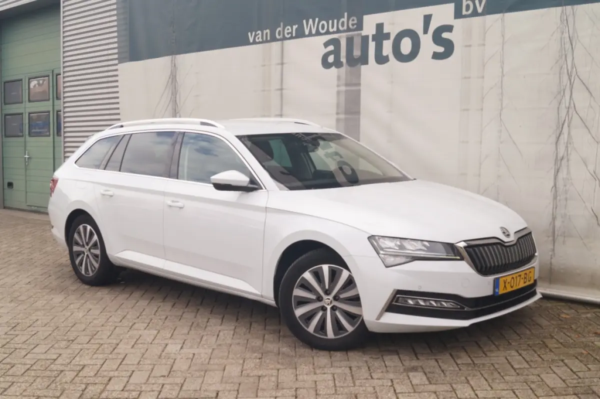1.4 TSI iV PHEV Business Edition -NAVI-ECC-TREKHAAK-