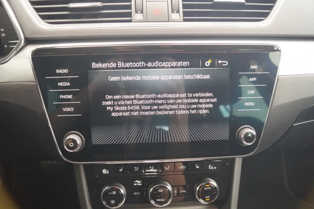 1.4 TSI iV PHEV Business Edition -NAVI-ECC-TREKHAAK-