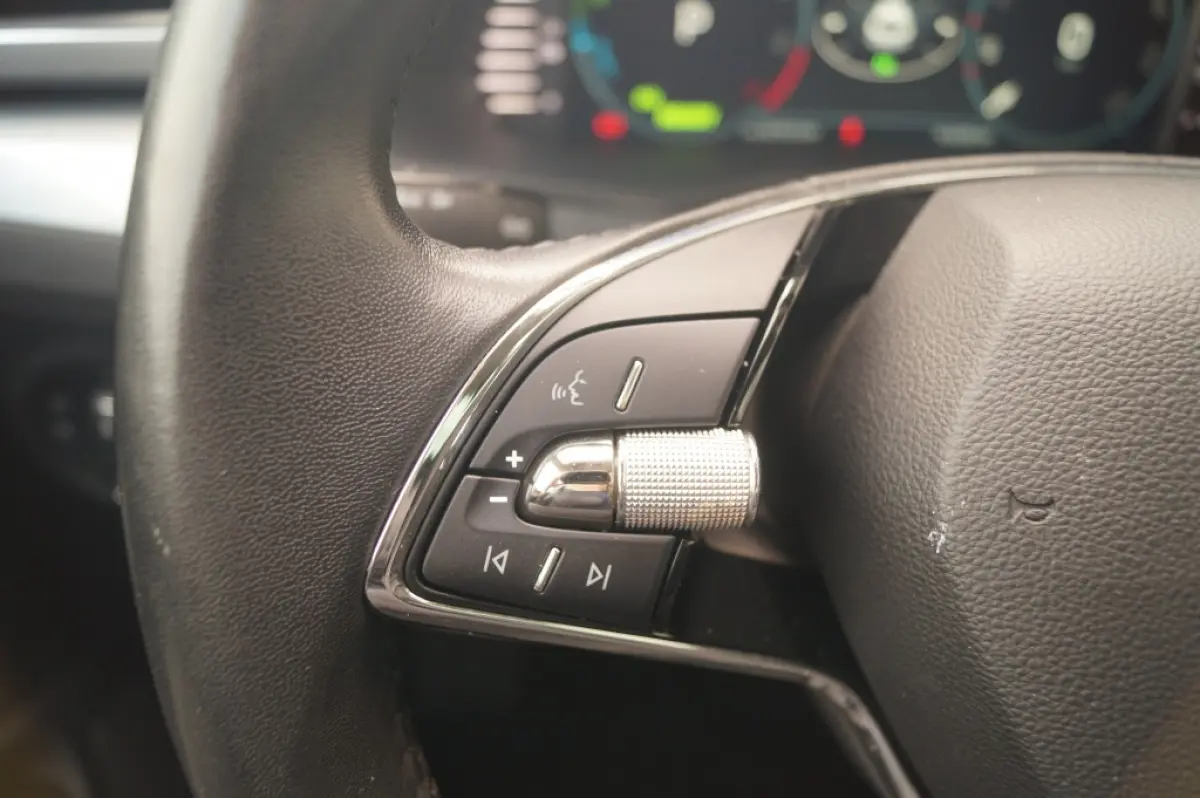 1.4 TSI iV PHEV Business Edition -NAVI-ECC-TREKHAAK-