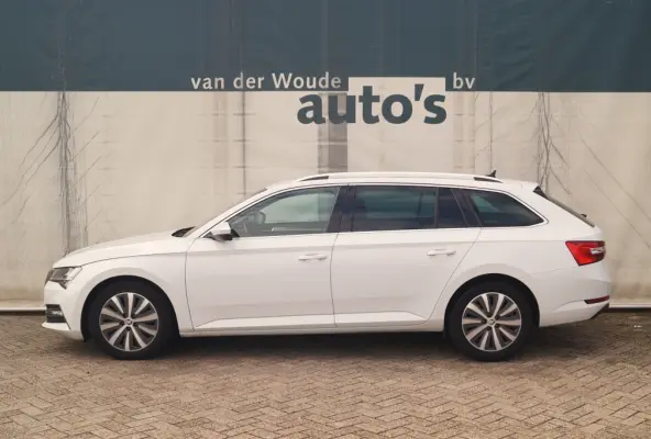 1.4 TSI iV PHEV Business Edition -NAVI-ECC-TREKHAAK-