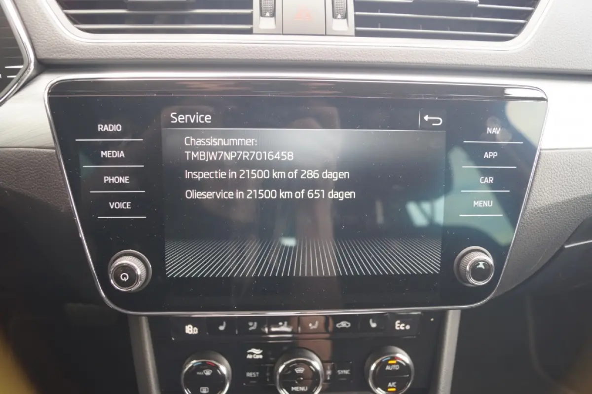 1.4 TSI iV PHEV Business Edition -NAVI-ECC-TREKHAAK-