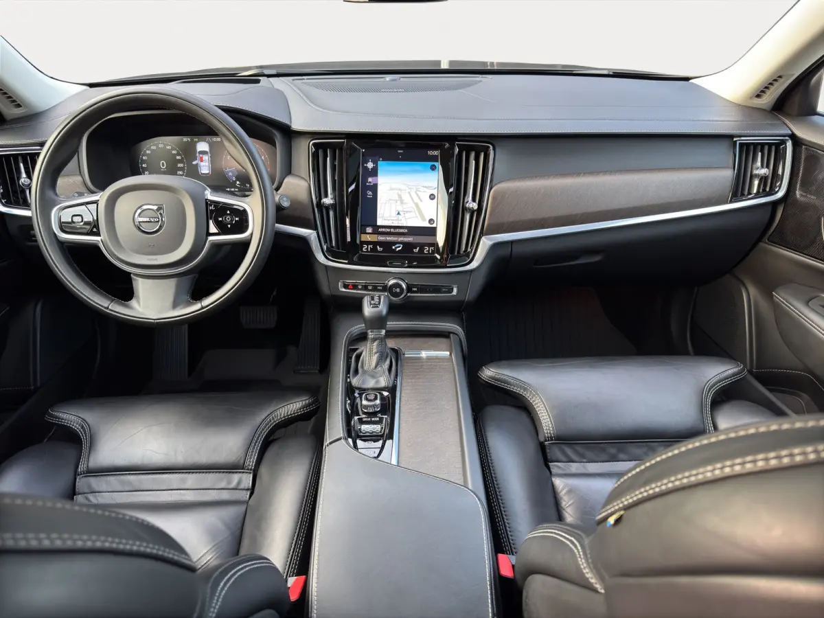 2.0 T5 AWD Pro | Camera | Apple Carplay\Android Auto | Adapt. Cruise | 21' |