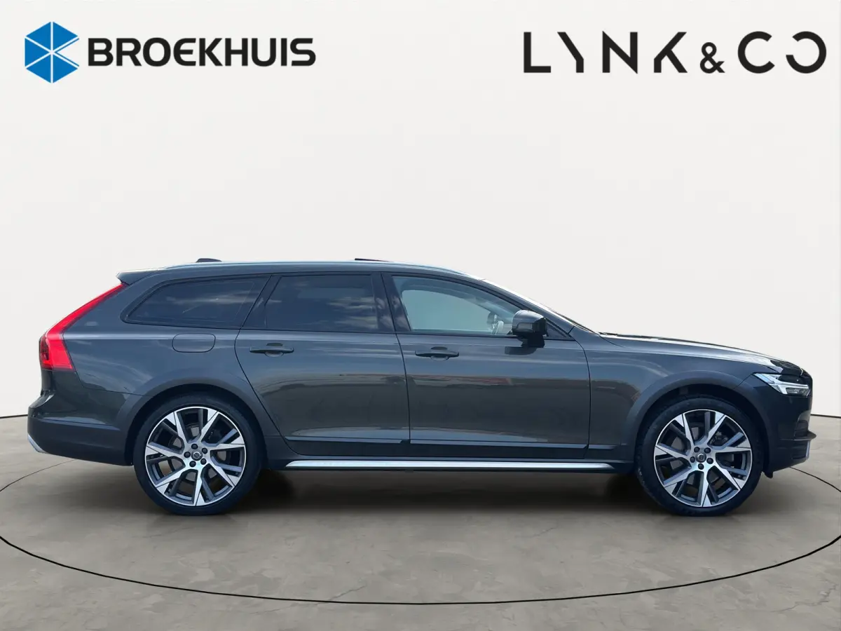 2.0 T5 AWD Pro | Camera | Apple Carplay\Android Auto | Adapt. Cruise | 21' |