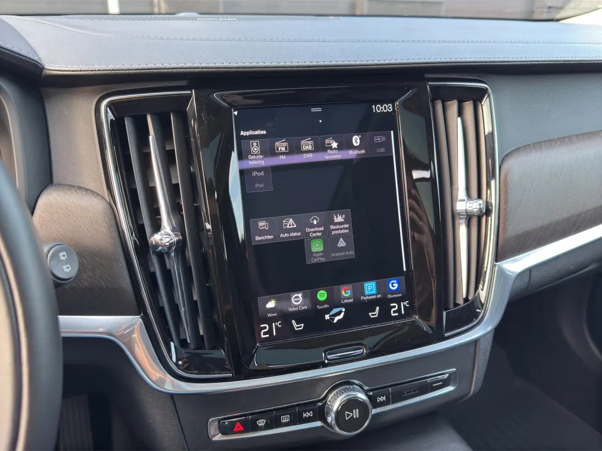 2.0 T5 AWD Pro | Camera | Apple Carplay\Android Auto | Adapt. Cruise | 21' |