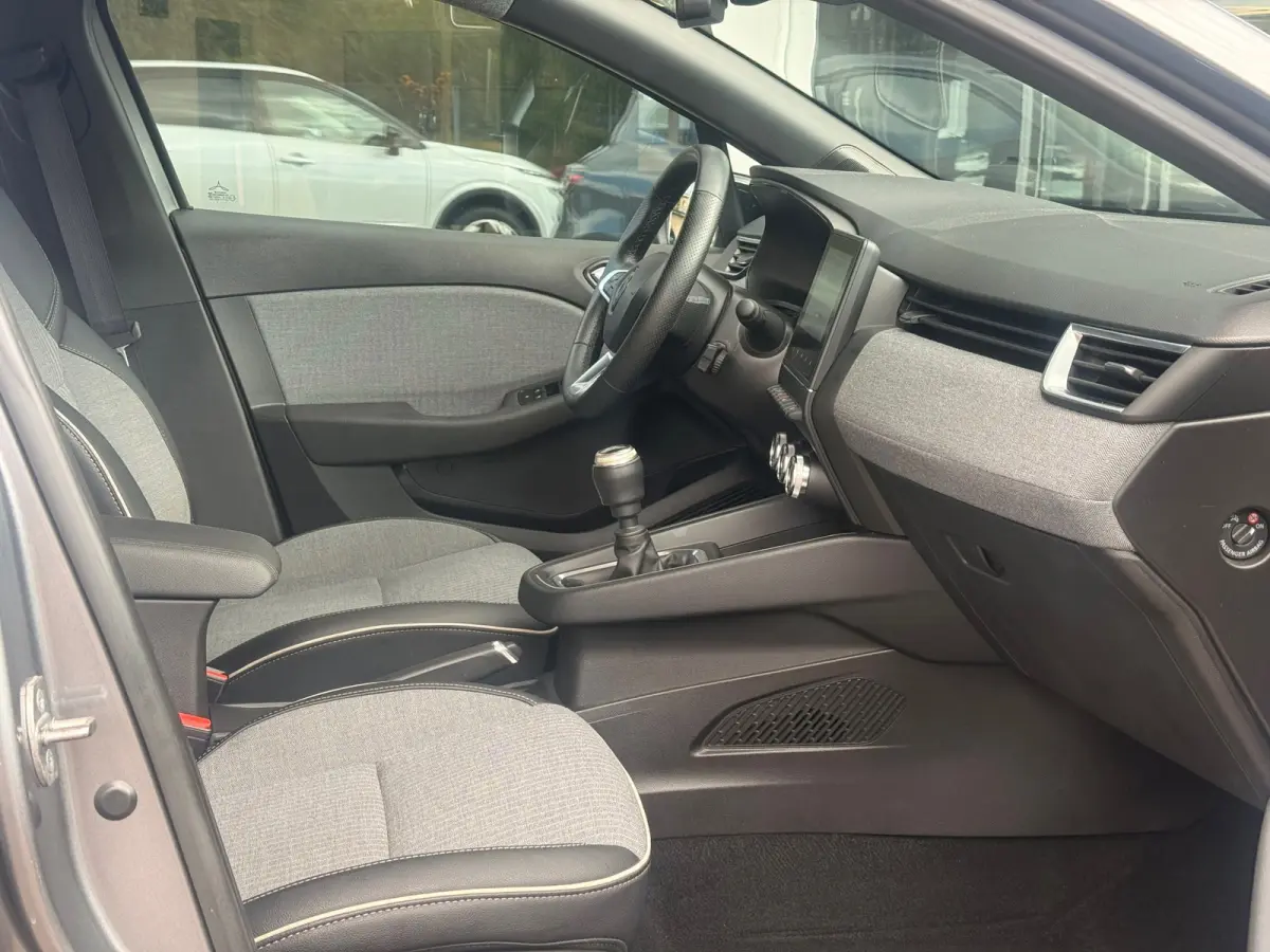 1.0 TCe 90 GPF techno | Led | Carplay | Winter pack