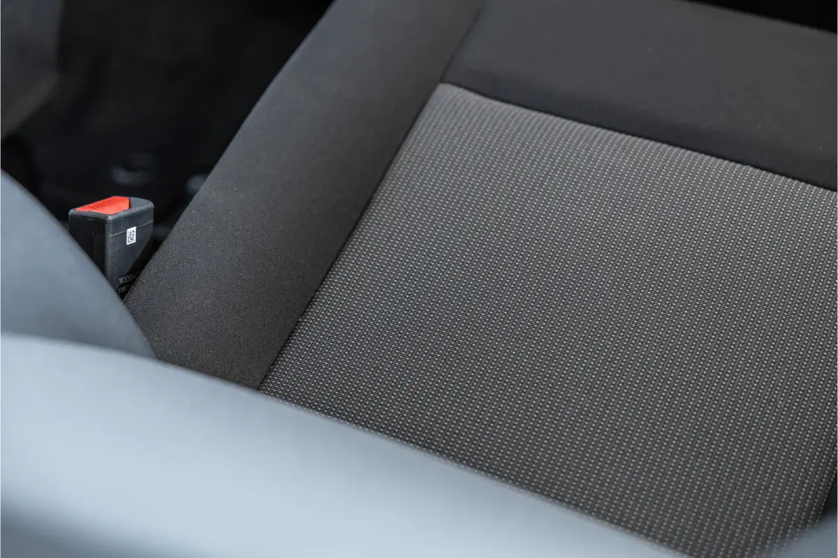 2.0 D-4D Professional DC L3H1 XL | LED | ACC | CarPlay | Camera | Stoel- en stuurwielverwarming | Trekhaak | Navigatie | Keyless entry | Dealer onderhouden | Tot 10 jaar garantie