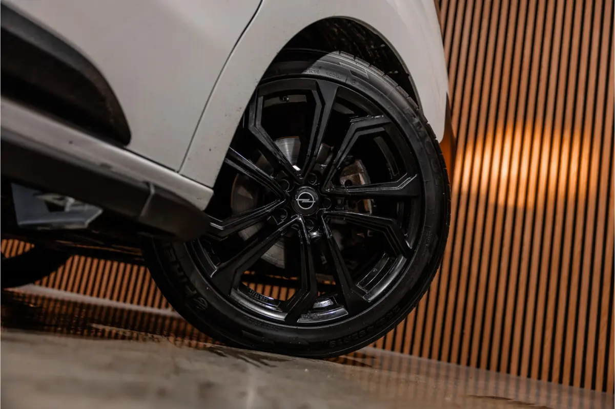 2.0 CDTI L2H1 | L+R Schuifdeur | Automaat | CarPlay | Camera | Stoelverwarming | Trekhaak | F1 Flippers | Cruise control | Bedrijfswageninrichting | 3-Zitter | Nieuwe APK