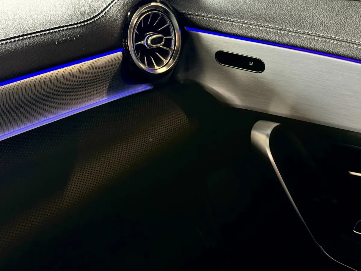250 e AMG Night | Pano | Burmester | Camera | Carplay | Sfeerverlichting | Dodehoek