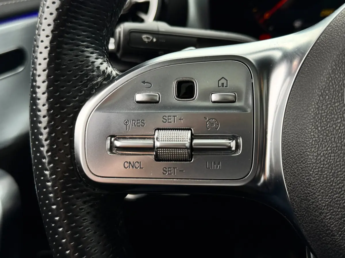 250 e AMG Night | Pano | Burmester | Camera | Carplay | Sfeerverlichting | Dodehoek