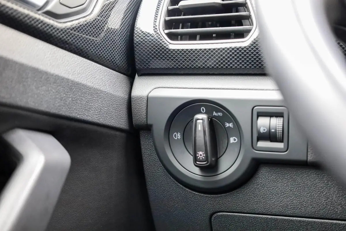 1.0 TSI 115pk DSG Life Edition | Trekhaak Afneembaar | Stoelverwarming | Navigatie | Achteruitrijcamera