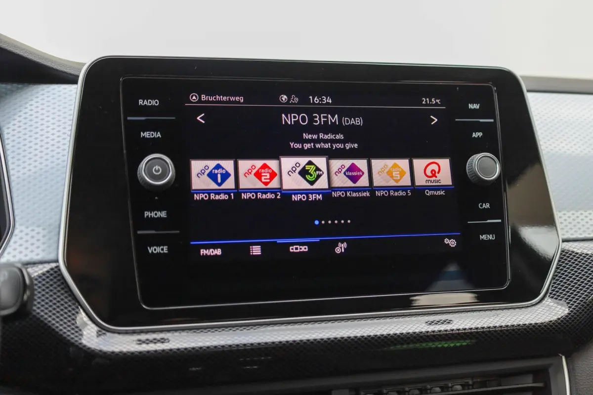1.0 TSI 115pk DSG Life Edition | Trekhaak Afneembaar | Stoelverwarming | Navigatie | Achteruitrijcamera