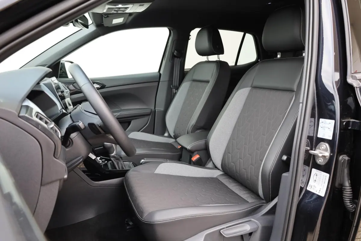 1.0 TSI 115pk DSG Life Edition | Trekhaak Afneembaar | Stoelverwarming | Navigatie | Achteruitrijcamera