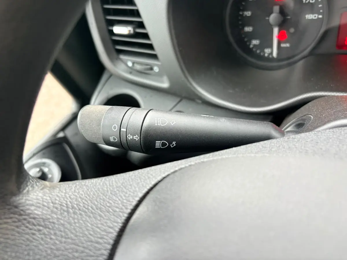 35C14 2.3 L2H2 Dubbellucht Airco Cruise control Camera Trekhaak 3,5t Inbouw lucht geveerde stoel