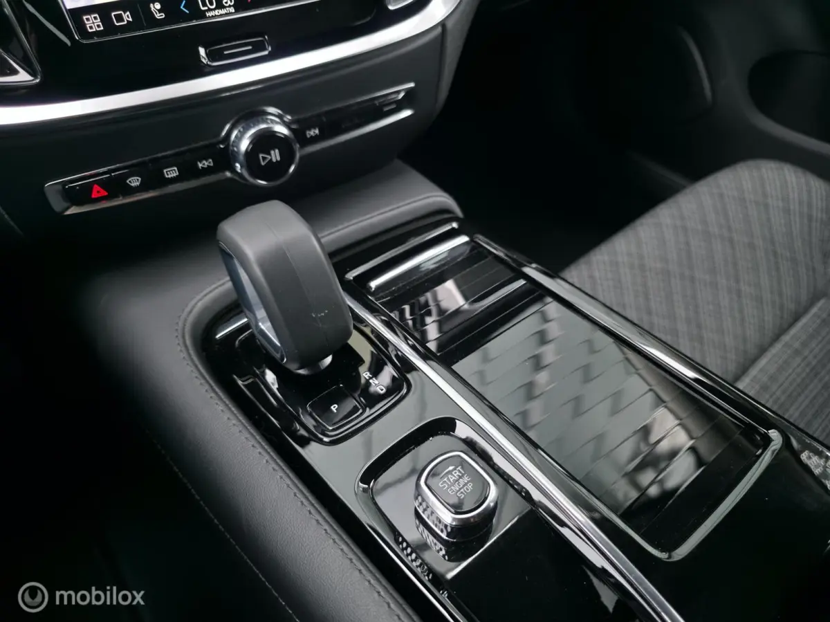 2.0 T6 Plug-in hybrid AWD / Carplay / Stoelverw.