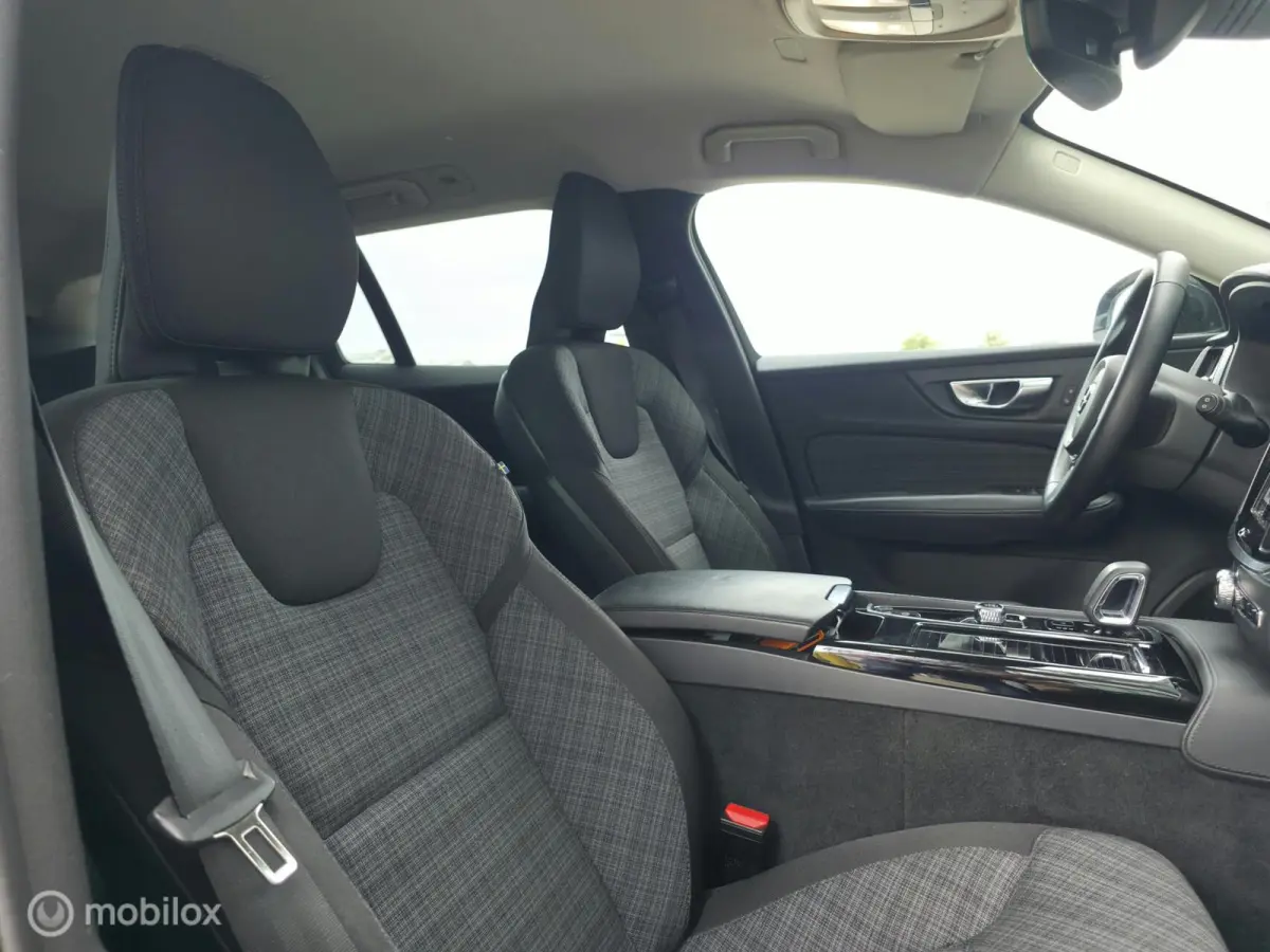 2.0 T6 Plug-in hybrid AWD / Carplay / Stoelverw.