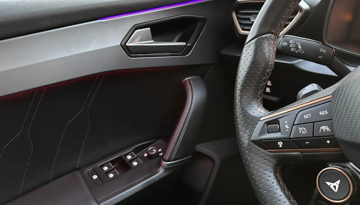 2.0 TSI VZ 300PK PANO/SFEERVERL/CARPLAY/STOELVW