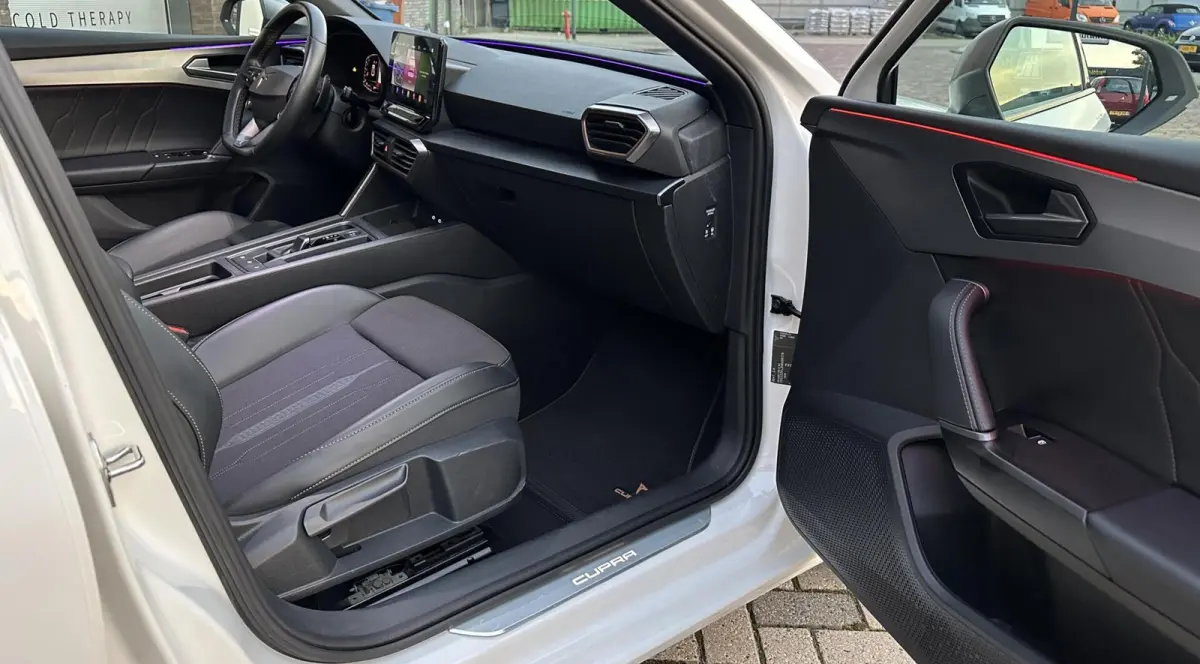 2.0 TSI VZ 300PK PANO/SFEERVERL/CARPLAY/STOELVW