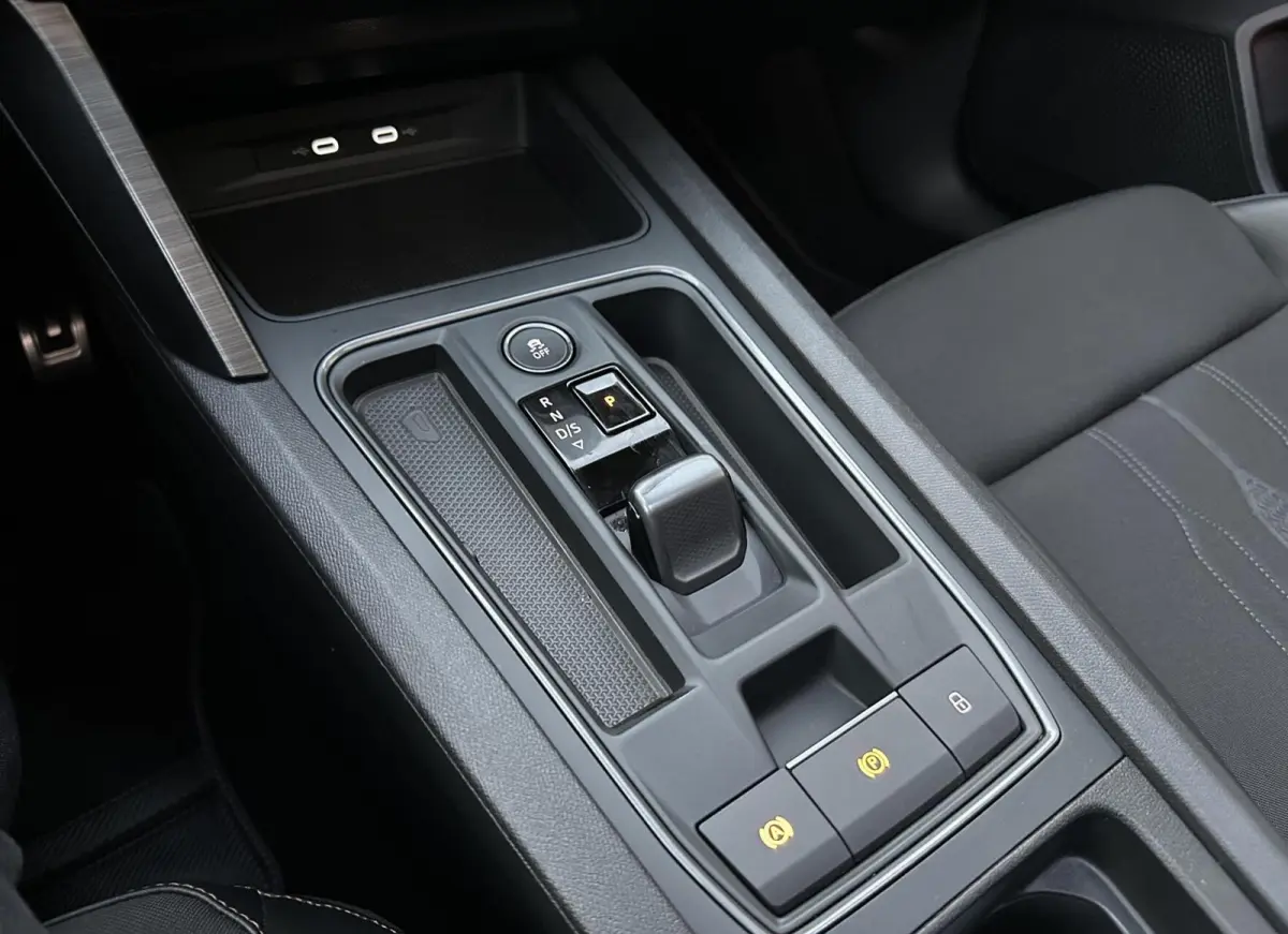 2.0 TSI VZ 300PK PANO/SFEERVERL/CARPLAY/STOELVW