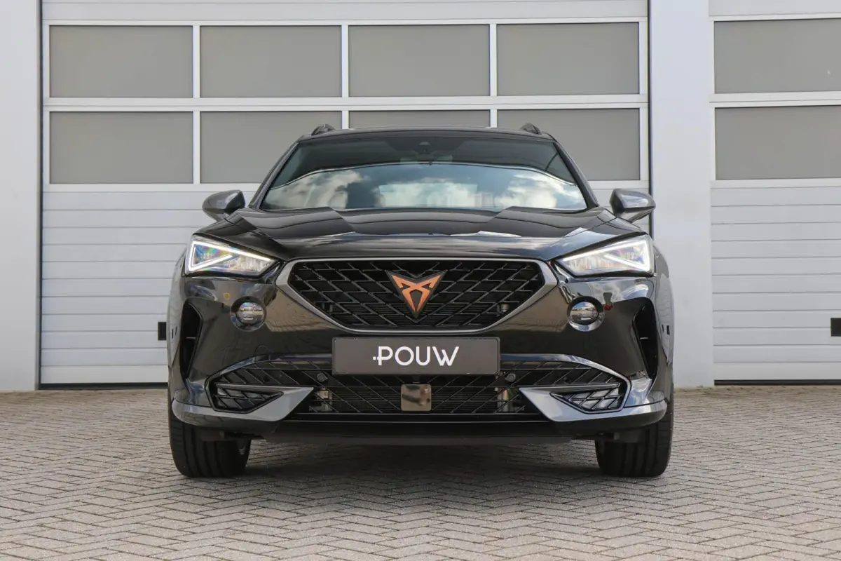 1.4 e-Hybrid 204pk Business | SoH 97% | Navigatie | Achteruitrijcamera | App Connect | Dodehoeksensor