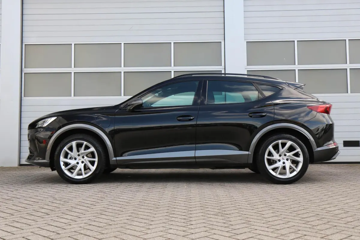 1.4 e-Hybrid 204pk Business | SoH 97% | Navigatie | Achteruitrijcamera | App Connect | Dodehoeksensor