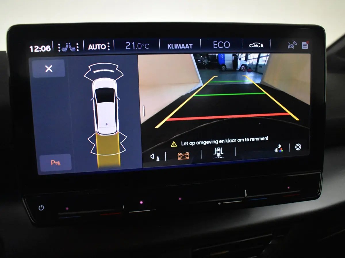 Copper Edition 82kWh l WLTP tot 556km! l Camera l Stoel/stuurverwarming l Half Leder l 19" l 231PK! l Parkeersensoren l Cr Control l Elektr. Inklapbare Buitenspiegels l Navi | DAB | LED