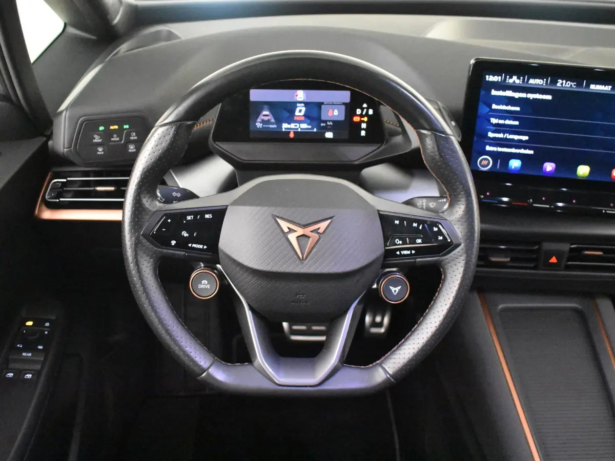 Copper Edition 82kWh l WLTP tot 556km! l Camera l Stoel/stuurverwarming l Half Leder l 19" l 231PK! l Parkeersensoren l Cr Control l Elektr. Inklapbare Buitenspiegels l Navi | DAB | LED