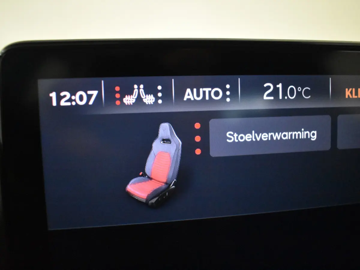 Copper Edition 82kWh l WLTP tot 556km! l Camera l Stoel/stuurverwarming l Half Leder l 19" l 231PK! l Parkeersensoren l Cr Control l Elektr. Inklapbare Buitenspiegels l Navi | DAB | LED