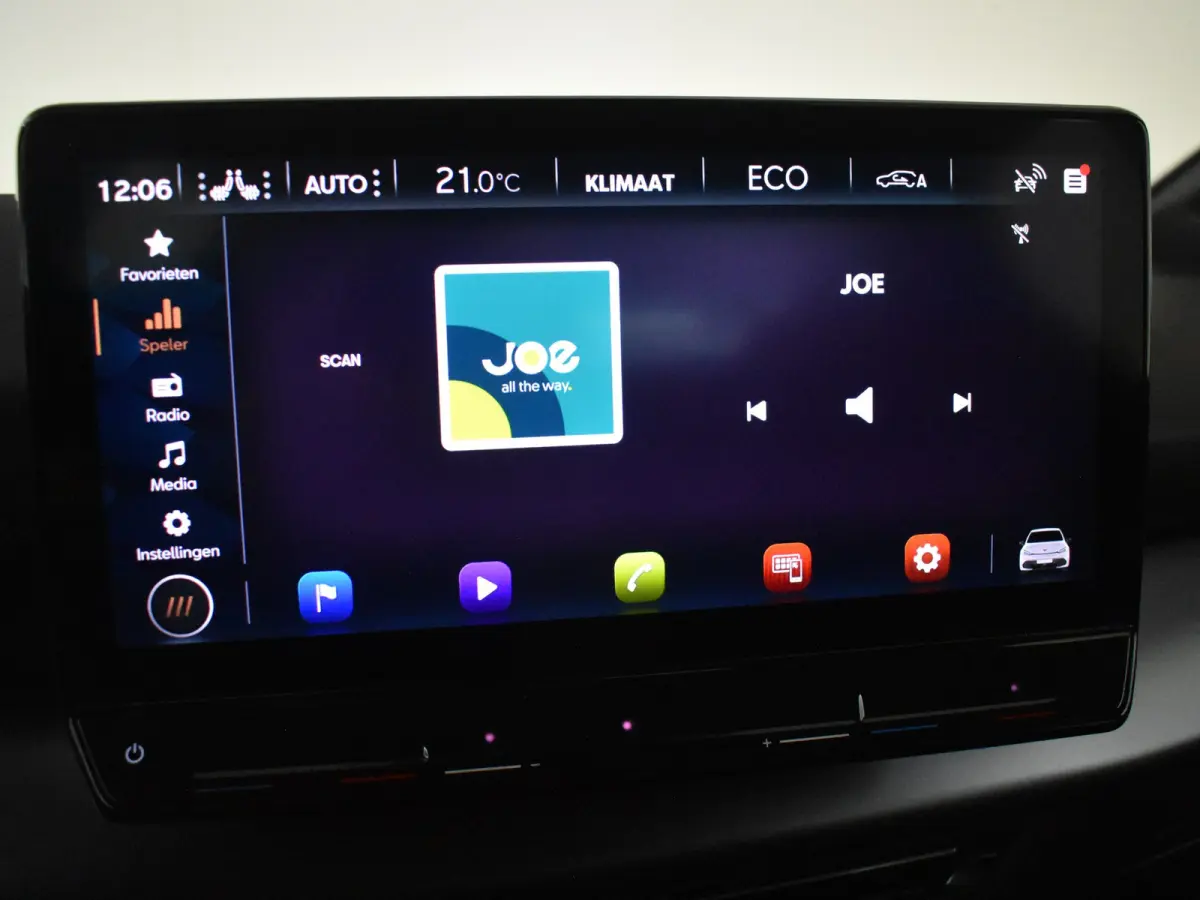 Copper Edition 82kWh l WLTP tot 556km! l Camera l Stoel/stuurverwarming l Half Leder l 19" l 231PK! l Parkeersensoren l Cr Control l Elektr. Inklapbare Buitenspiegels l Navi | DAB | LED