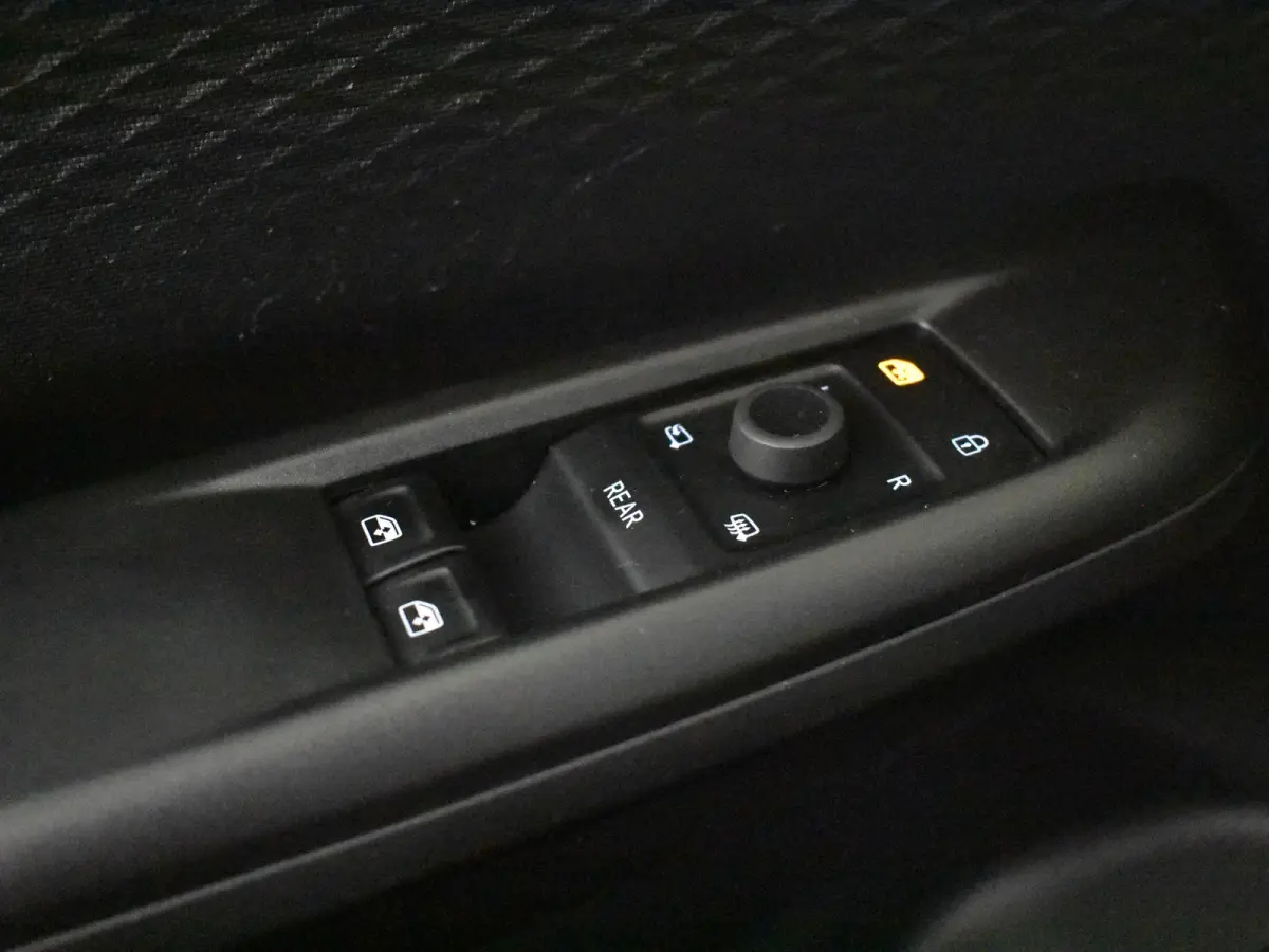 Copper Edition 82kWh l WLTP tot 556km! l Camera l Stoel/stuurverwarming l Half Leder l 19" l 231PK! l Parkeersensoren l Cr Control l Elektr. Inklapbare Buitenspiegels l Navi | DAB | LED