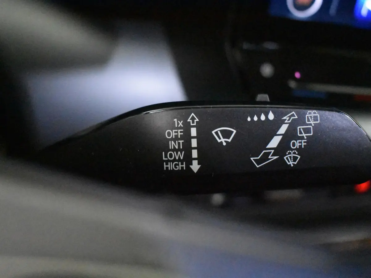 Copper Edition 82kWh l WLTP tot 556km! l Camera l Stoel/stuurverwarming l Half Leder l 19" l 231PK! l Parkeersensoren l Cr Control l Elektr. Inklapbare Buitenspiegels l Navi | DAB | LED