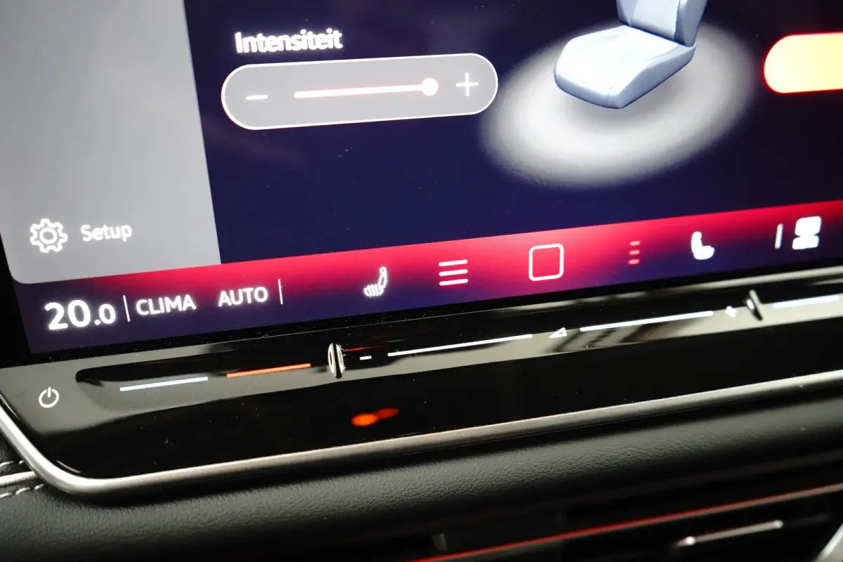 1.5 TSI eHybrid 204 pk Elegance | Wegklapbare Trekhaak | Achteruitrijcamera | Cruise control adaptief |