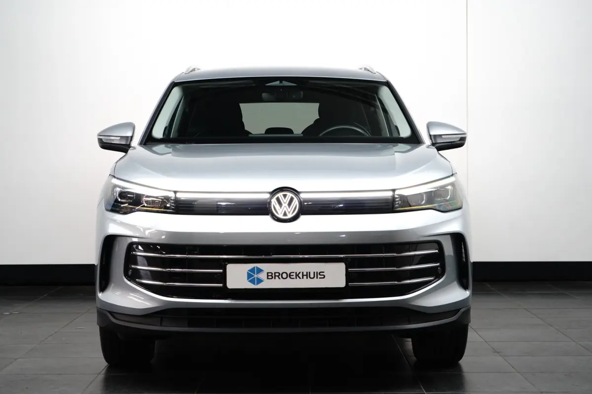 1.5 TSI eHybrid 204 pk Elegance | Wegklapbare Trekhaak | Achteruitrijcamera | Cruise control adaptief |