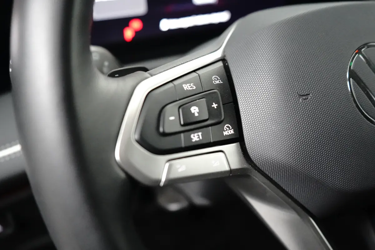 1.5 TSI eHybrid 204 pk Elegance | Wegklapbare Trekhaak | Achteruitrijcamera | Cruise control adaptief |