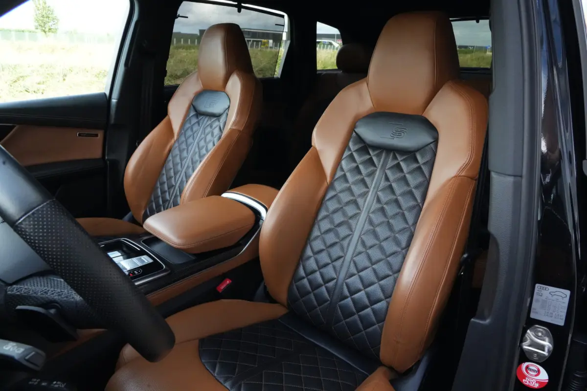 60 TFSI e Quattro Pro Line S Competition | 489 PK | PHEV | Audi Exclusive | Pano | 360° Camera | Trekhaak Audi Q7 60 TFSI e quattro Pro Line S Competition 489 PK Plug-in Hybrid met 3.0 V6 b