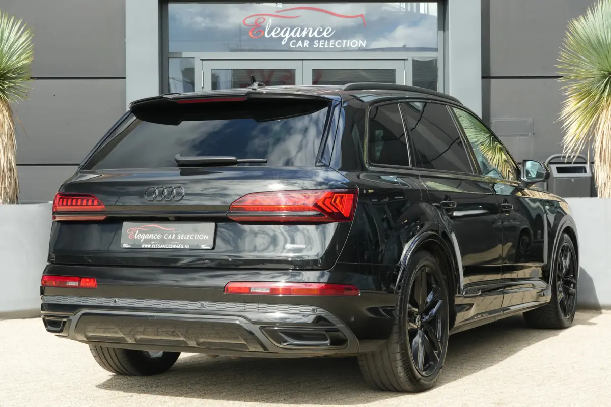 60 TFSI e Quattro Pro Line S Competition | 489 PK | PHEV | Audi Exclusive | Pano | 360° Camera | Trekhaak Audi Q7 60 TFSI e quattro Pro Line S Competition 489 PK Plug-in Hybrid met 3.0 V6 b