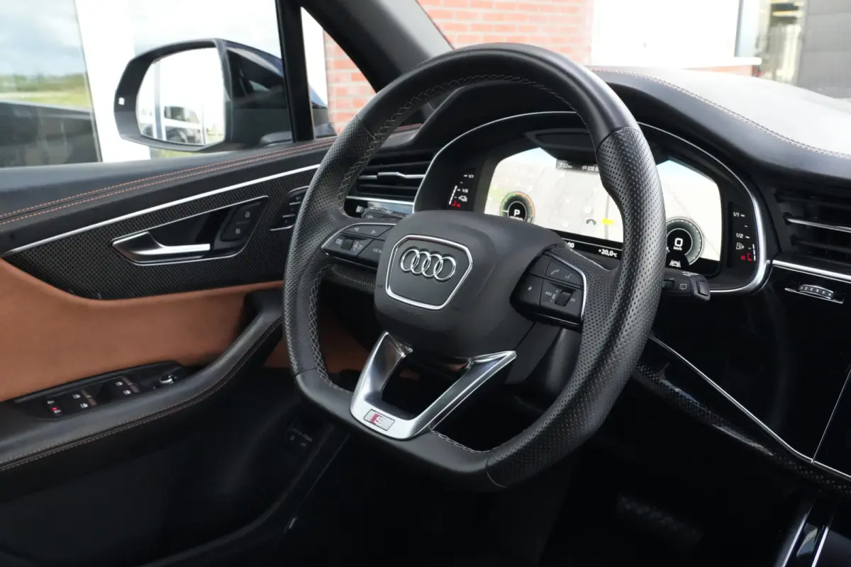 60 TFSI e Quattro Pro Line S Competition | 489 PK | PHEV | Audi Exclusive | Pano | 360° Camera | Trekhaak Audi Q7 60 TFSI e quattro Pro Line S Competition 489 PK Plug-in Hybrid met 3.0 V6 b