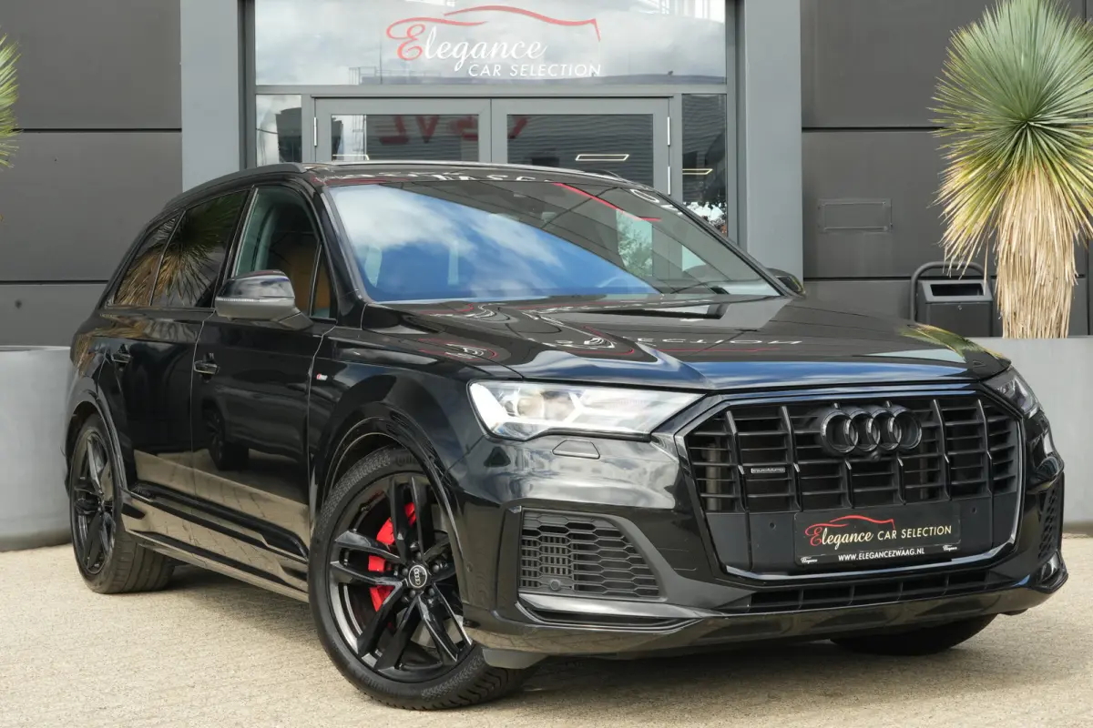 60 TFSI e Quattro Pro Line S Competition | 489 PK | PHEV | Audi Exclusive | Pano | 360° Camera | Trekhaak Audi Q7 60 TFSI e quattro Pro Line S Competition 489 PK Plug-in Hybrid met 3.0 V6 b
