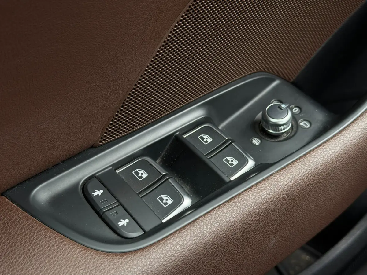 1.0 TFSI Design Pro Line Plus