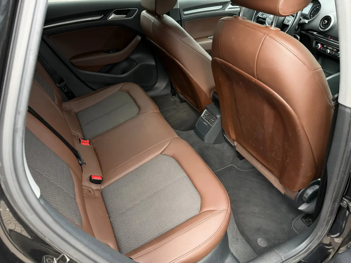 1.0 TFSI Design Pro Line Plus