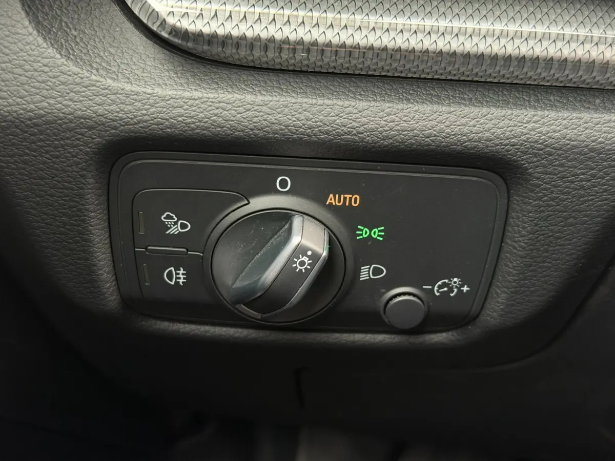 1.0 TFSI Design Pro Line Plus