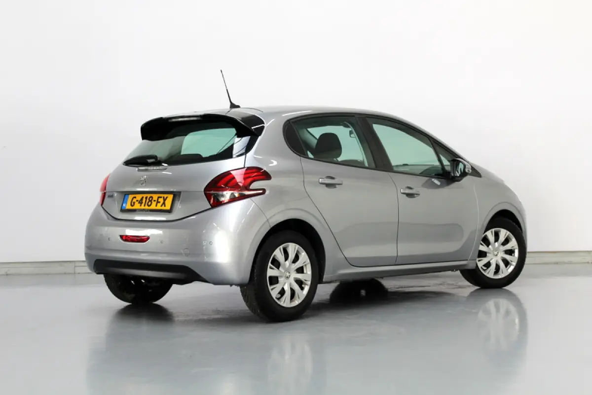 1.2 PureTech Blue Lease Active 83PK, RIJKLAAR | AIRCO | 5DRS | CRUISE CONTROLE | NAVIGATIE