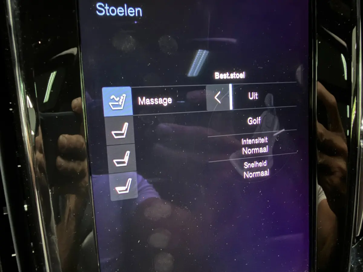 2.0 T8 Recharge AWD R-Design PANO/MASSAGE+M-LEDER/B&W/360CAM/NAVI/H-UP///