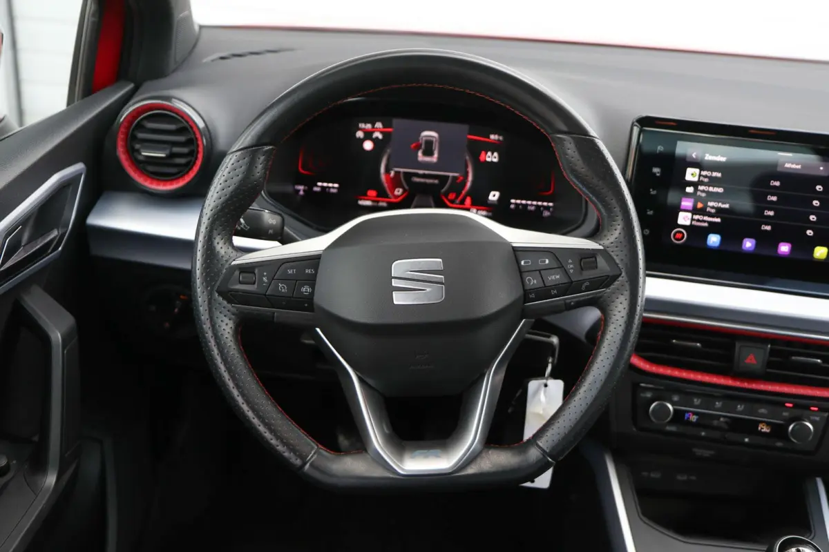 1.0 TSI 115pk FR | Navigatie | Clima | Parkeersensoren Achter